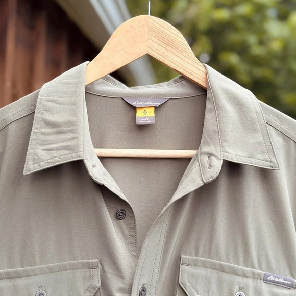 Eddie Bauer khaki green polyester Men’s Shirt - Size M - Picture 5 of 5